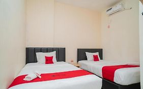 Reddoorz Near Flyover Arjosari Malang